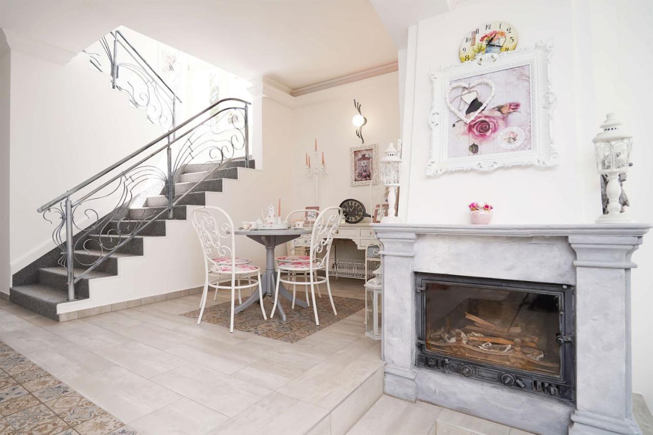 Villa Rose Garden Nyíregyháza Esterno foto